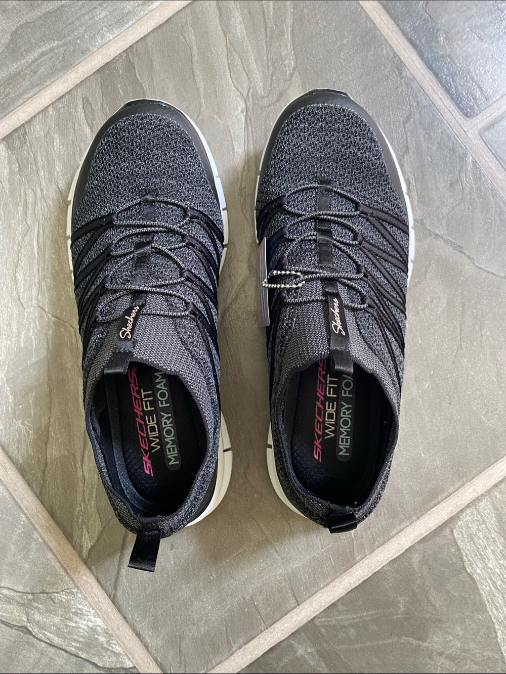 Skechers Women’s Black Knit Slip-On Athletic Sneakers with White Sole 7.5 Wide